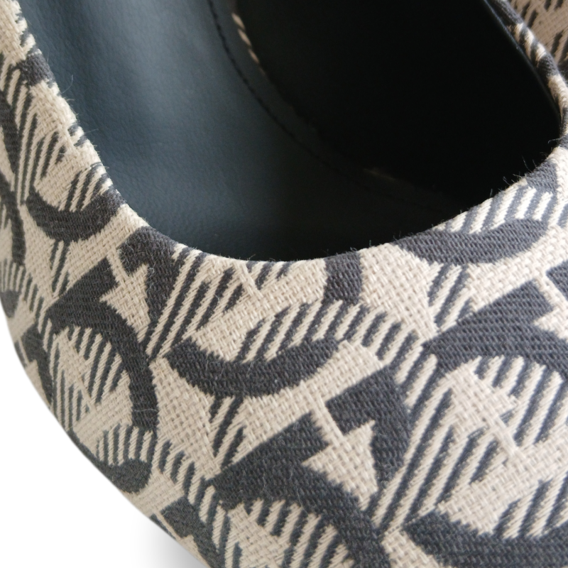 Scarpin Salvatore Ferragamo Judy Jacquard Monograma - 37