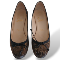 Scarpin Christian Louboutin Onça Metalizada-35