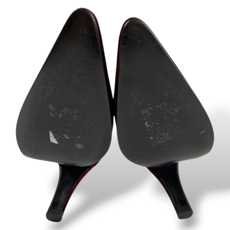 Scarpin Prada em Veludo -36