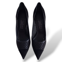 Scarpin Salvatore Ferragamo Preto Vazado - 37 Scarpin Salvatore Ferragamo Preto Vazado - 37