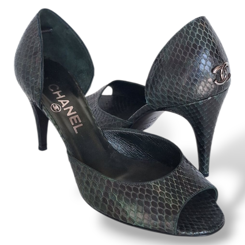 Peep Toe Chanel Python Verde - 35 Peep Toe Chanel Python Verde - 35