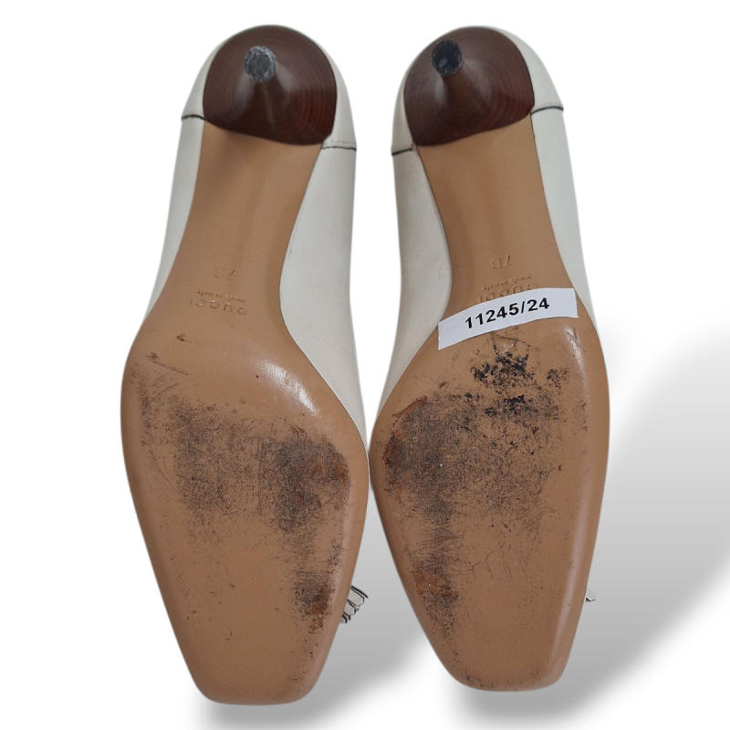 Sapato Gucci Couro Off-White-35