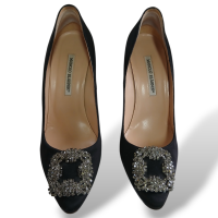 Scarpin Manolo Blahnik Pedras-38