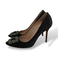 Scarpin Manolo Blahnik Pedras-38