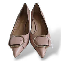 Scarpin Salvatore Ferragamo Natural com Fivela Dourada-35