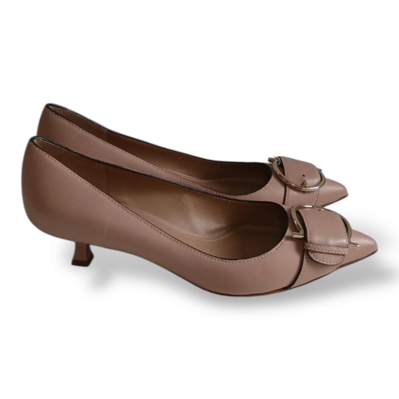 Scarpin Salvatore Ferragamo Natural com Fivela Dourada-35