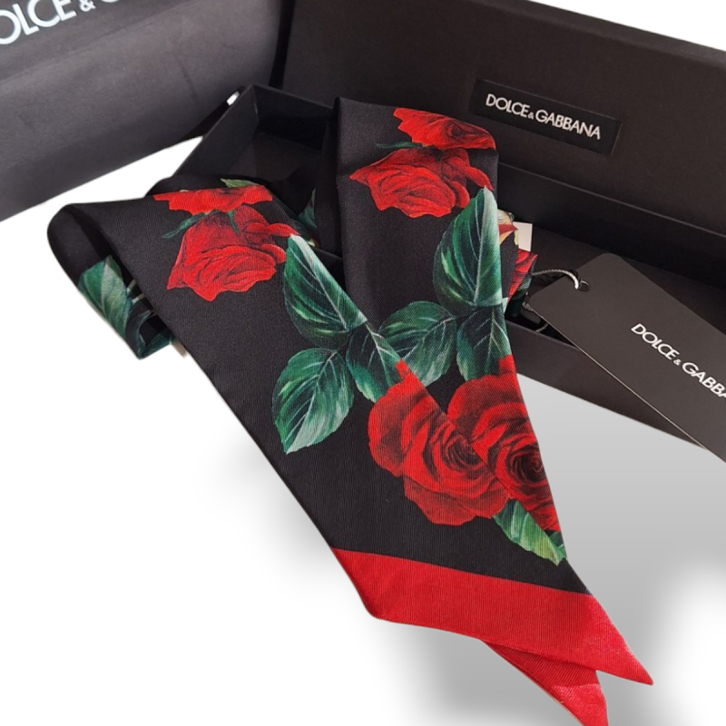 Twily Dolce Gabbana Preto Com Rosas Vermelhas Twily Dolce Gabbana Preto Com Rosas Vermelhas