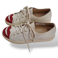 Tênis Charlotte Olympia Kiss Me-35