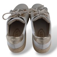 Tênis Tod´s em Couro Branco com Tassel-37