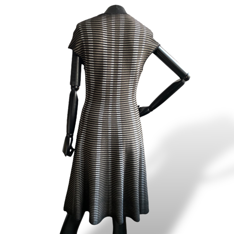 Vestido Adolfo Dominguez Preto com Marrom - M Vestido Adolfo Dominguez Preto com Marrom - M