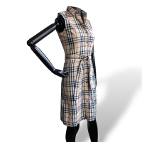 Vestido Burberry com Cinto - 36