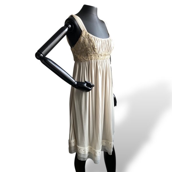 Vestido Louis Vuitton Bege-38 Vestido Louis Vuitton Bege-38