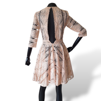 Vestido Maje Guipir Rosa Claro  Vestido Maje Guipir Rosa Claro