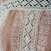 Vestido LN Rose com Renda Guipir - M Vestido LN Rose com Renda Guipir - M