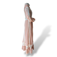 Vestido LN Rose com Renda Guipir - M Vestido LN Rose com Renda Guipir - M