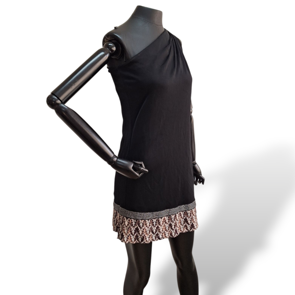 Vestido Missoni Ombro Único Preto Detalhe na Barra - 40