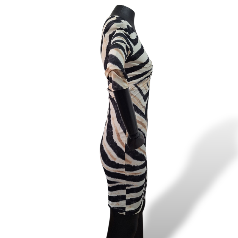 Vestido Roberto Cavalli preto e branco-38