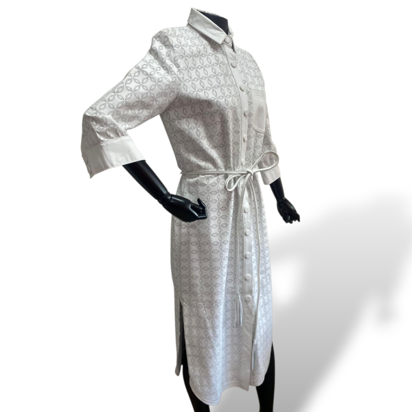 Vestido Verosenso em Couro Branco Cortado a Laser-38