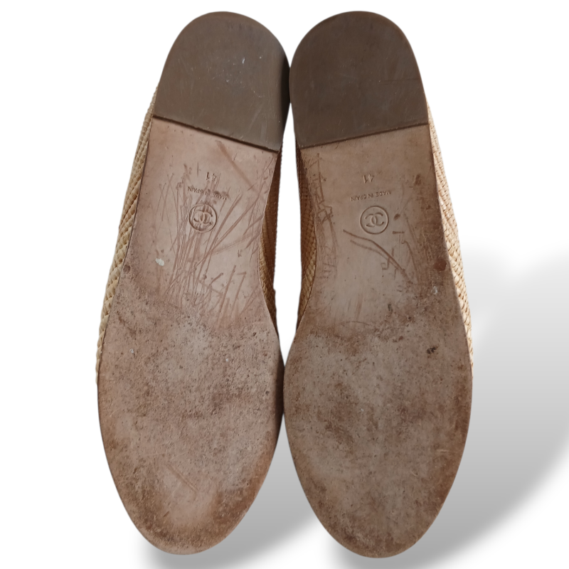 Espadrille Chanel Cap Toe em Verniz Branco-39