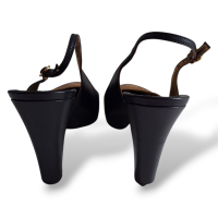 Slingback Chanel Preto com Dourado-37