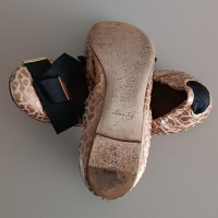 Sapatilha Louis Vuitton Dourada - 35