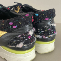  Tênis Chanel Tweed Low Top Dourado