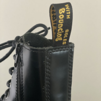 Ankle Boot DrAir Wair Martens Couro Preto Sola Tratorada