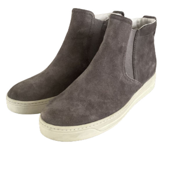 Tênis Prada Suede Cinza-35