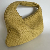 Bolsa Bottega Veneta Intrecciato Amarela