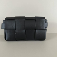 Bolsa Bottega Veneta Intrecciato Cassette Belt 
