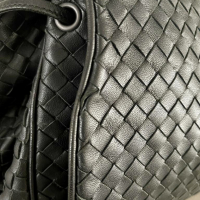 Bolsa Bottega Veneta Messenger Preta Média