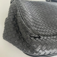 Bolsa Bottega Veneta Messenger Preta Média