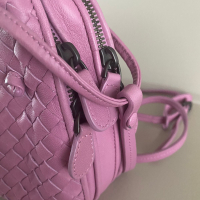 Bolsa Bottega Veneta Nodini Double Zípper Rosa