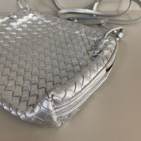 Bolsa Bottega Veneta Nodini Prata