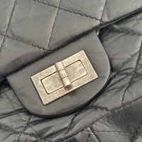 Bolsa Chanel 2.55 Clássica Double Flap Preta
