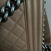 Bolsa Chanel Boy Medium Caramelo 