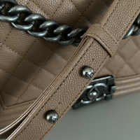 Bolsa Chanel Boy Medium Caramelo 
