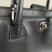 Bolsa Chanel Cerf Tote Preta Caviar