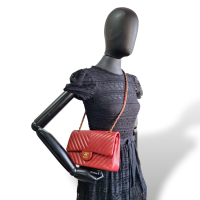 Bolsa Chanel Double Flap Chevron Medium Vermelha