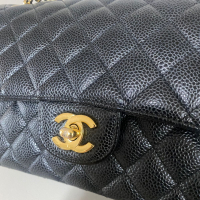 Bolsa Chanel Double Flap Medium Caviar Preta