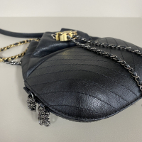 Bolsa Chanel Gabrielle Bucket Couro Preta