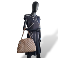 Bolsa Chanel Mademoiselle Taupe com Ferragem Prateada
