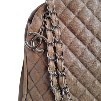 Bolsa Chanel Mademoiselle Taupe com Ferragem Prateada