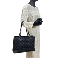 Bolsa Chanel Shopper Caviar Preta