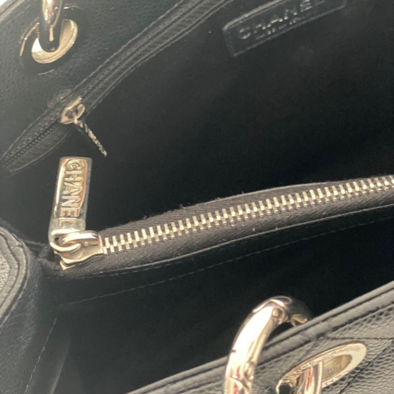 Bolsa Chanel Shopper Caviar Preta