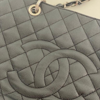 Bolsa Chanel Shopper Caviar Preta