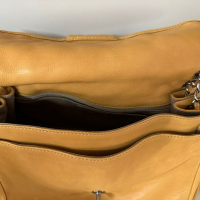 Bolsa Chanel Shoulder Couro Caramelo