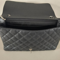 Bolsa Chanel Single Flap Caviar Preto Maxi