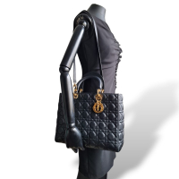 Bolsa Christian Dior Cannage Lady Dior Preta