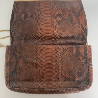 Bolsa Clutch Alexandre Birman Python Marrom 